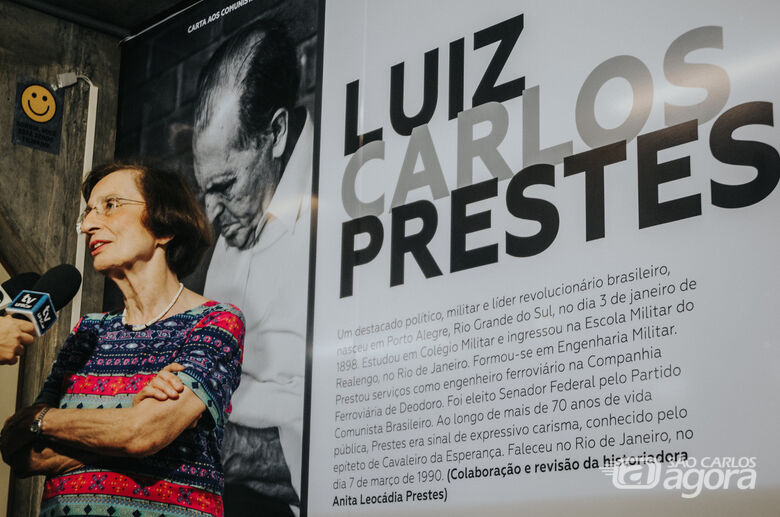 Anita Prestes inaugura linha do tempo de Luiz Carlos Prestes na BCo - Crédito: Thais Siqueira-CCS/UFSCar