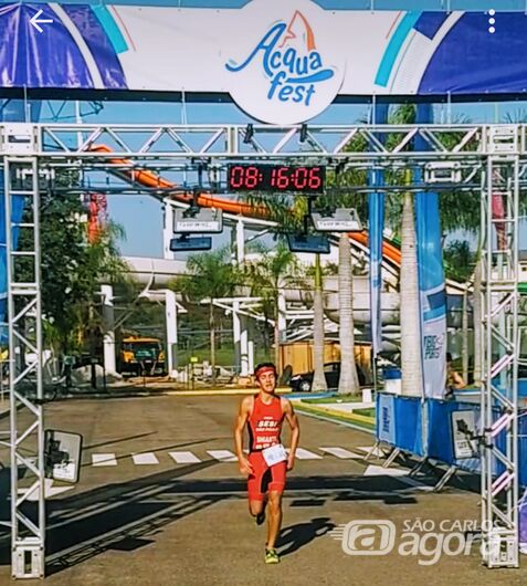 Irmãos são-carlenses vencem Campeonato Paulista de Aquathlon - Crédito: Divulgação