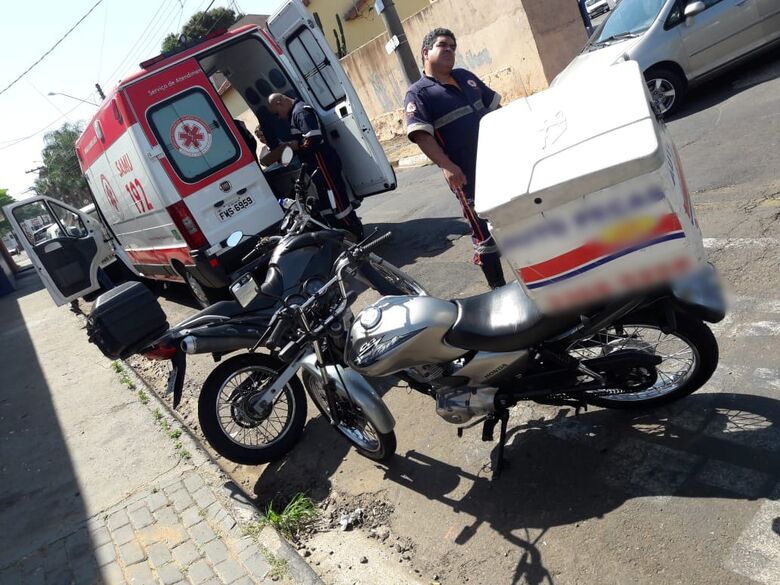 Ao sair de posto, motorista provoca acidente na Getúlio Vargas - Crédito: Maycon Maximino