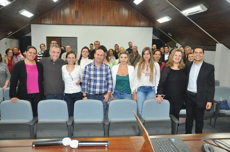 Empresários e empreendedores participam de palestra na Acisc - Crédito: Divulgação