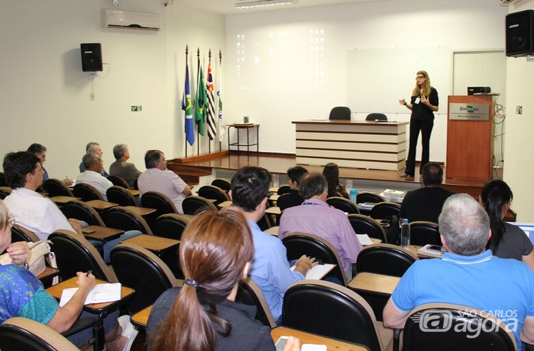 Especialistas discutem em São Carlos estratégias para controlar crescimento populacional de capivaras e javalis - Crédito: Gisele Rosso