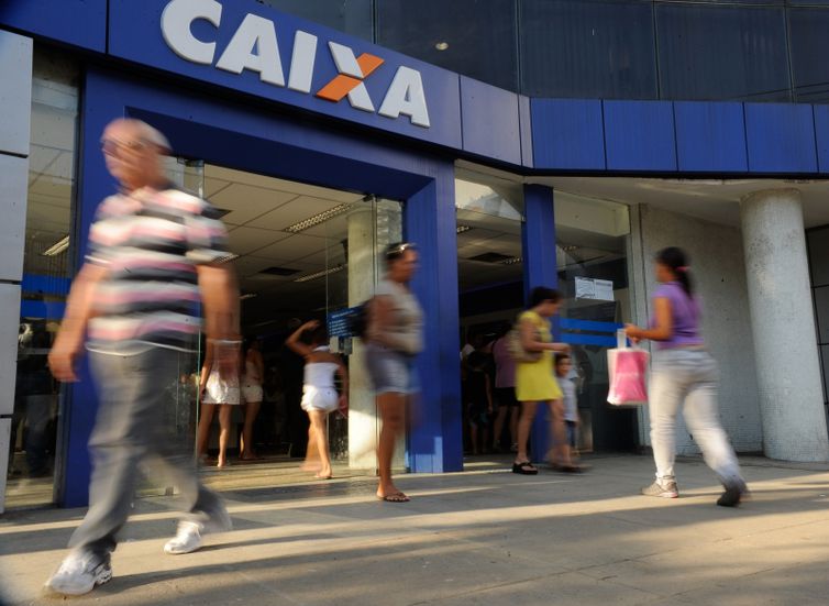 Cotistas com menos de 60 anos têm última semana para sacar PIS/Pasep - Crédito: Tânia Rego/Agência Brasil
