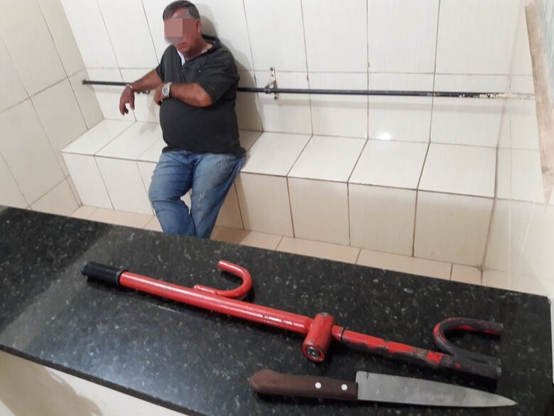 ‘Ex’ queria agredir mulher e filho no Santa Felícia - Crédito: Maycon Maximino