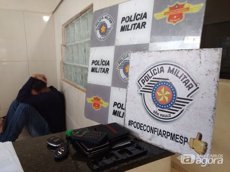 Policiais rodoviários prendem dupla acusada de estelionato - Crédito: Luciano Lopes