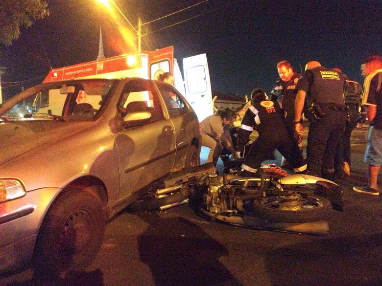 Motociclista sofre fratura no fêmur após colisão no Santa Felícia - Crédito: Luciano Lopes