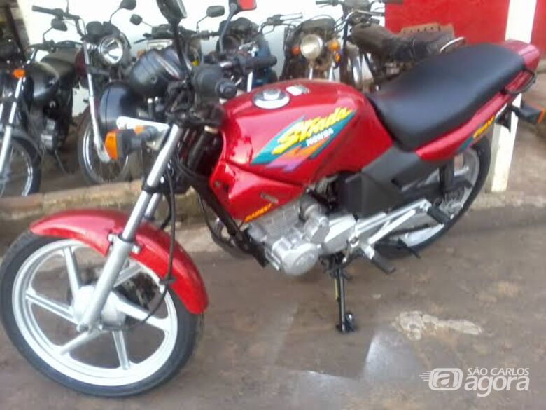 Ladrão furta moto no Santa Felícia e proprietário pede ajuda - Crédito: Divulgação