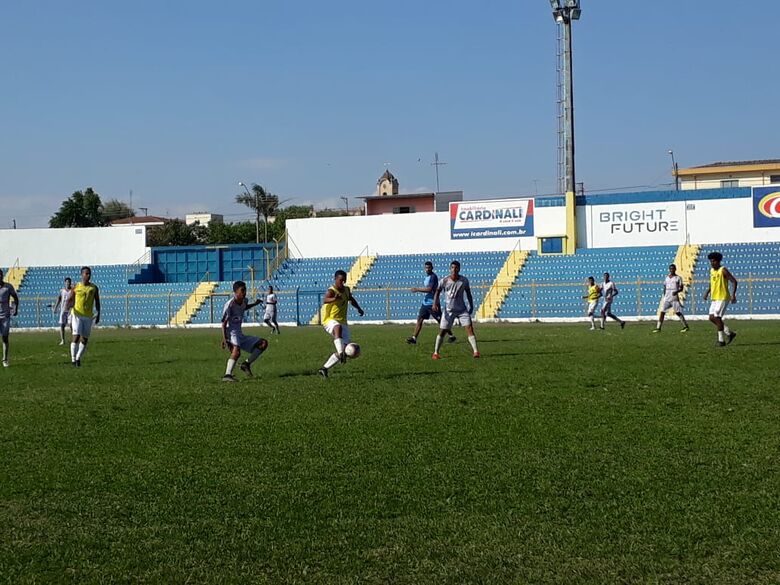 São Carlos bate Sertãozinho em jogo-treino - Crédito: Rovanir Frias/SCFC