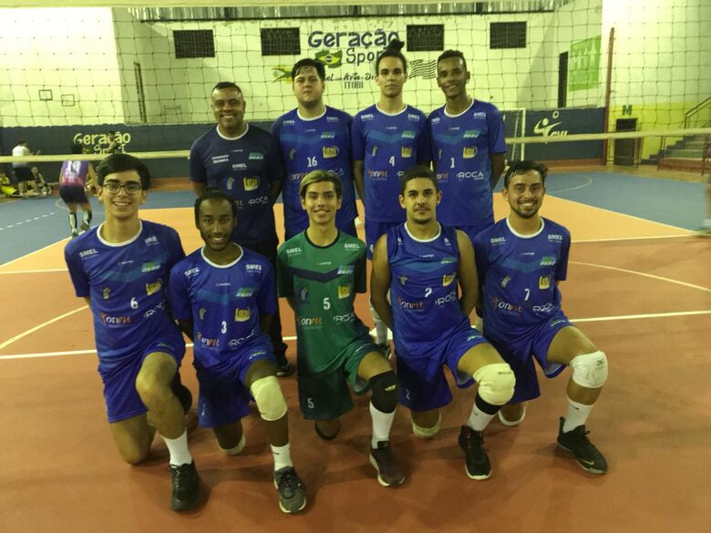 Equipe juvenil de São Carlos cumpre tabela na APV - Crédito: Marcos Escrivani