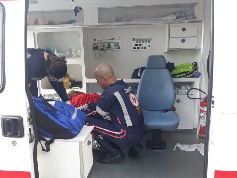 Em coma alcoólico, estudante é socorrido no Terminal Rodoviário - Crédito: Marco Lúcio