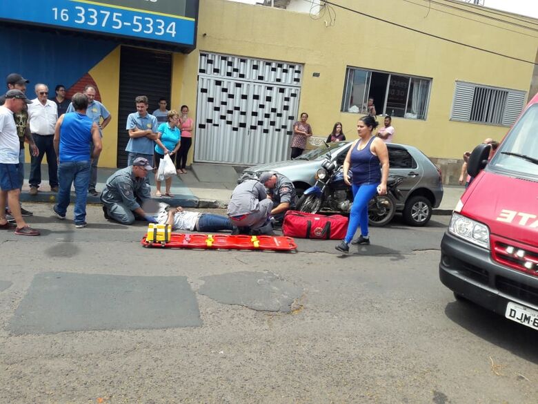 Motoboy se envolve em acidente e fica ferido - Crédito: Maycon Maximino