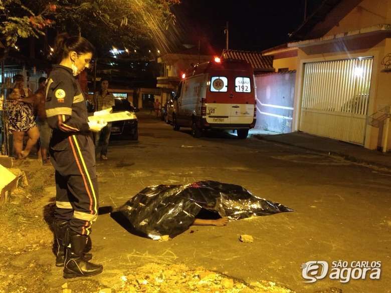 Jovem é encontrado morto na rua Bahia - Crédito: Luciano Lopes