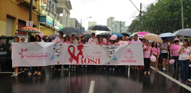 Caminhada encerra Outubro Rosa em São Carlos - Crédito: Divulgação