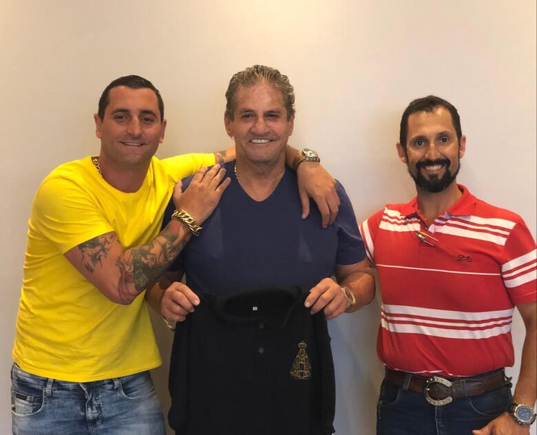 Parella, igreja São Francisco de Assis e Comissão Paixão Sertaneja comemoram sucesso de Cavalgada -