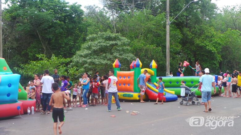 Fiel Torcida faz a felicidade de 300 crianças no São Carlos 8 - Crédito: Divulgação