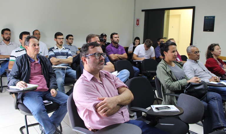 Técnicos começam trabalho de implantação de sistemas integrados em novembro - Crédito: Gisele Rosso