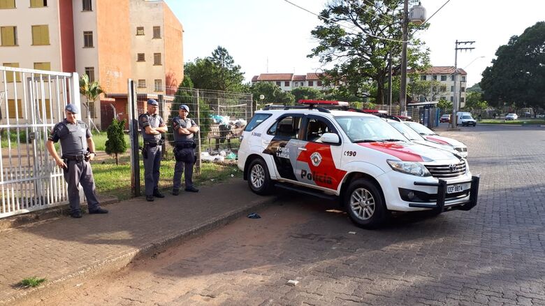 Polícia Civil e Militar fazem operação no CDHU - Crédito: Divulgação