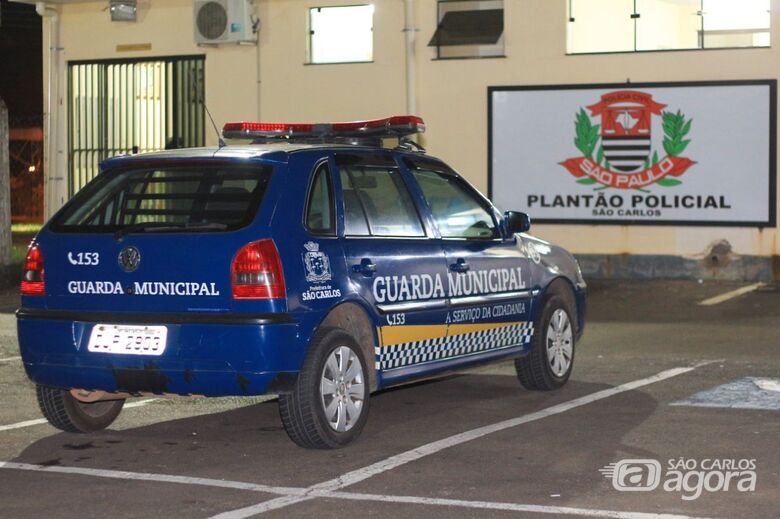 Assaltantes invadem Centro da Juventude e assaltam Guarda Municipal - 