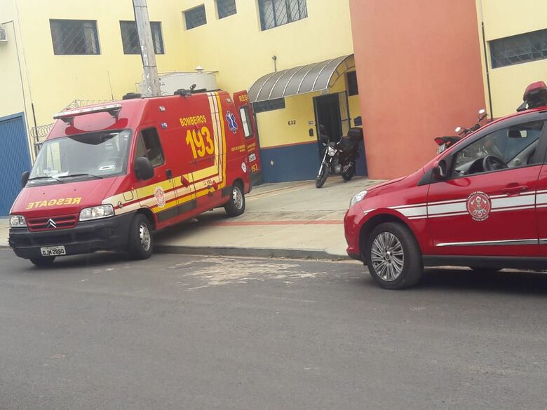 Funcionária prende a mão em máquina no Distrito Industrial - Crédito: Maycon Maximino