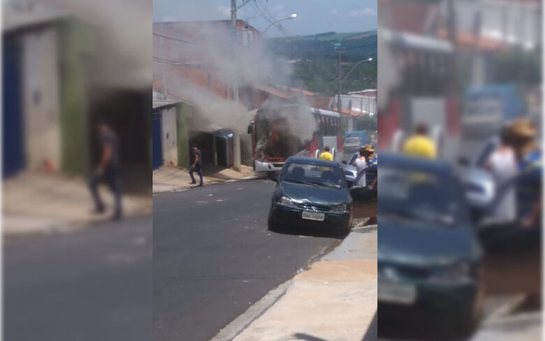 Ônibus pega fogo no Cidade Aracy; veja o vídeo -