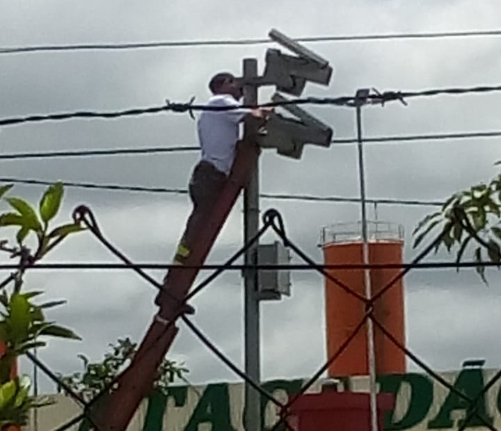 Radar fixo é instalado na Miguel Petroni - Crédito: Colaborador/SCA