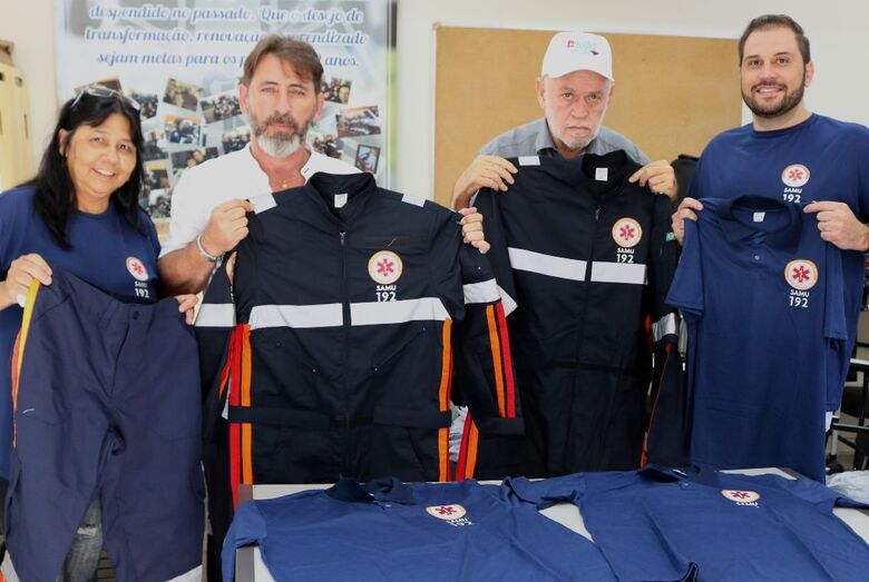 Equipes do Samu recebem novos uniformes - Crédito: Divulgação
