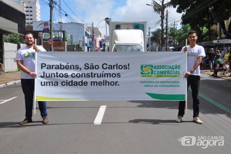 Acisc participa de desfile cívico dos 161 anos de São Carlos - Crédito: Divulgação