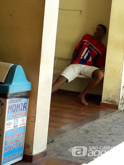 Vizinho briguento é detido com celular roubado e tenta subornar autoridade policial - Crédito: Maycon Maximino