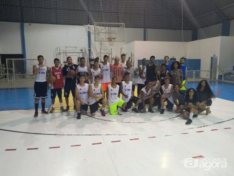 Caraguatatuba recebe são-carlenses para ‘camp’ de basquete - Crédito: Divulgação