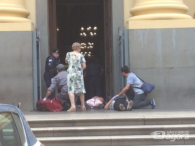 Homem invade igreja e abre fogo contra fieis - Crédito: Redes Sociais / Câmera de Segurança / Campinas