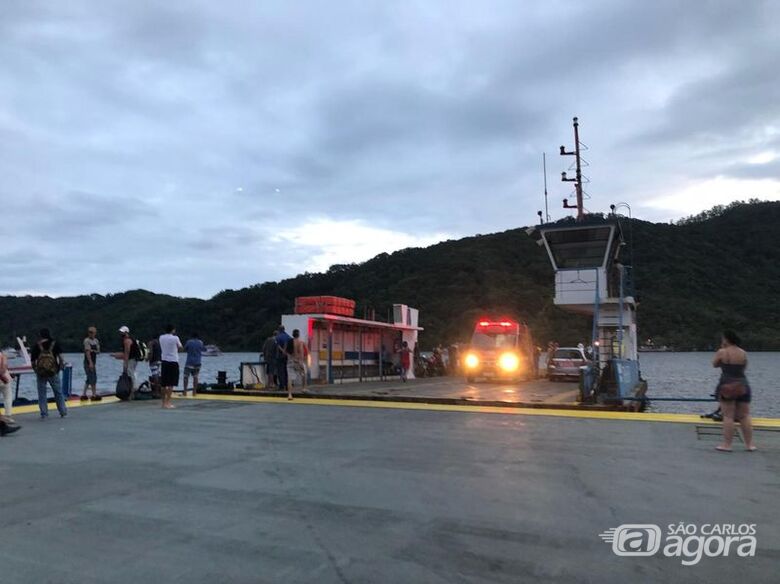 Adolescente morre em acidente de balsa no litoral paulista - Crédito: Jornal Costa Norte