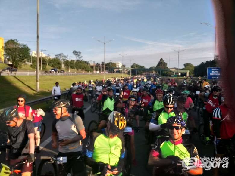 Duzentos ciclistas de São Carlos participam do Pedal Anchieta - Crédito: Divulgação