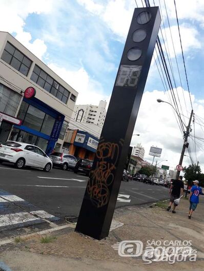 DIG identifica suspeitos de picharem semáforos em São Carlos - Crédito: Maycon Maximino