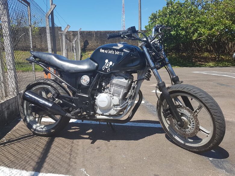 Moto furtada é apreendida no Antenor Garcia -