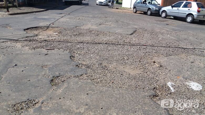 Ruas da Vila Marcelino estão abandonadas, denunciam moradores - Crédito: Divulgação
