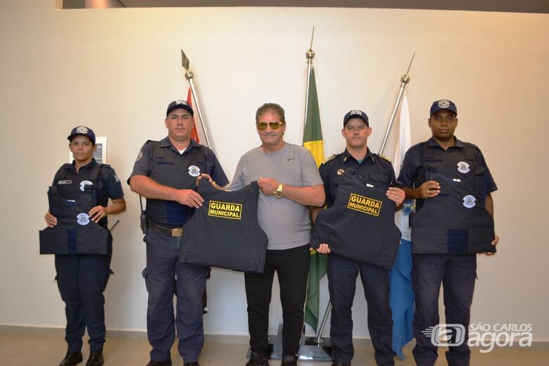 Prefeitura de Ibaté entrega novos equipamentos e uniformes para a Guarda Municipal - Crédito: Divulgação