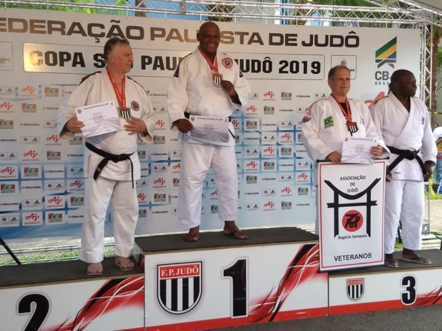 São Carlense conquista medalha de ouro no Judô -