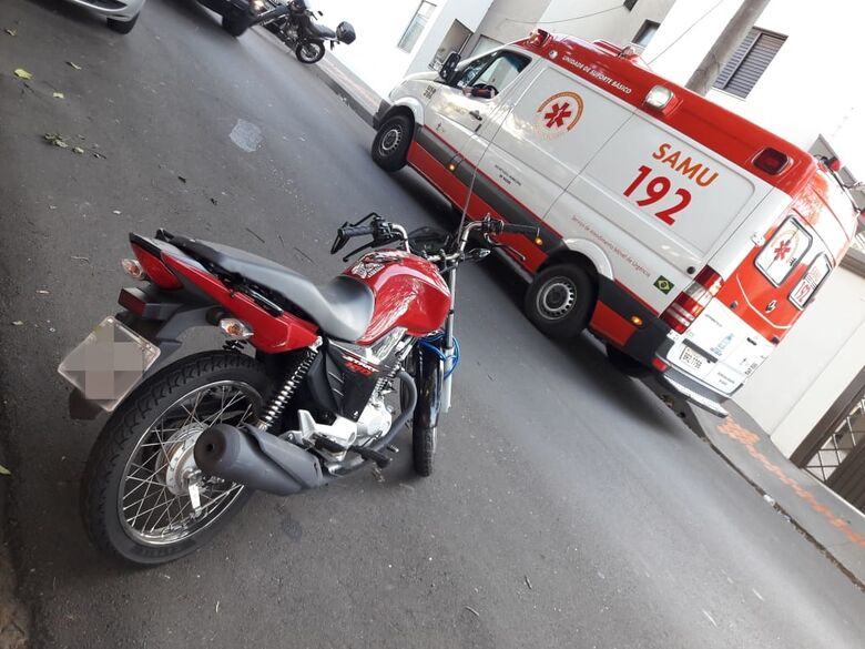 Após queda de moto, dois ficam feridos - Crédito: São Carlos Agora