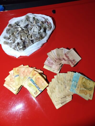Irmãos oferecem R$ 7 mil e tentam corromper policiais militares - Crédito: Divulgação