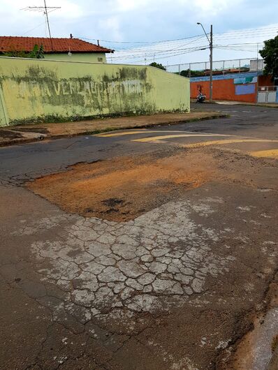 Rua no Bela Vista está uma “barbaridade” - Crédito: Divulgação