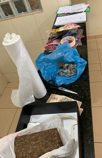 Força Tática apreende entorpecentes no Eduardo Abdelnur; um suspeito é detido - Crédito: Divulgação