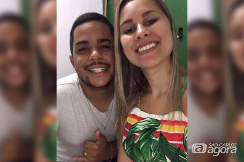 Jovem que foi queimada viva pelo namorado, após ser abusada pelo cunhado será enterrada nesta sexta-feira - Crédito: Redes Sociais