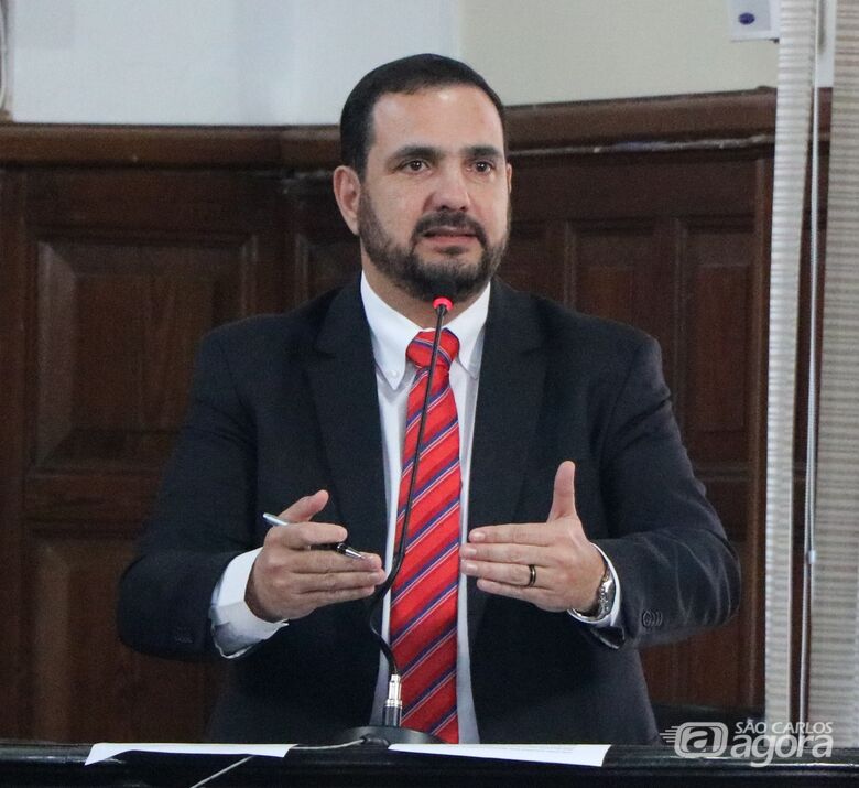 Julio Cesar questiona Prefeitura sobre falta de medicamento na rede de saúde - Crédito: Divulgação
