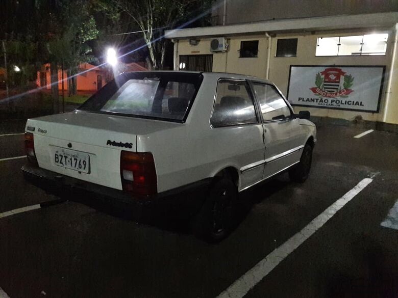 Carro furtado é localizado no Santa Felícia - Crédito: São Carlos Agora