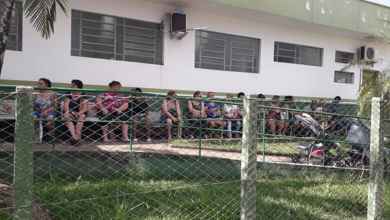 Filas revoltam pessoas que procuram consultas em UBS no Santa Felícia - Crédito: Divulgação
