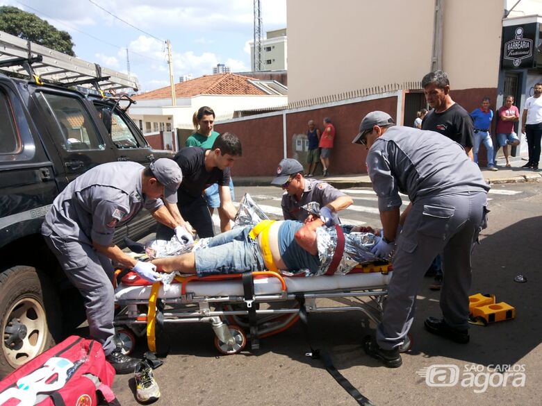 Motociclista fica gravemente ferido após acidente no Tijuco Preto - Crédito: São Carlos Agora