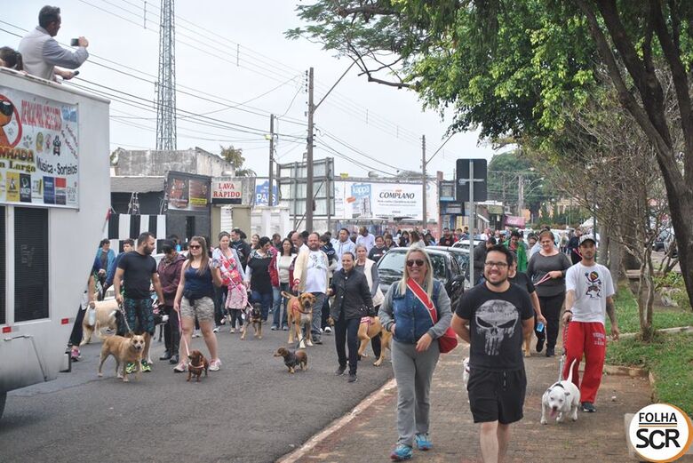 Cãominhada na Rua Larga chega a quarta edição - Crédito: Divulgação