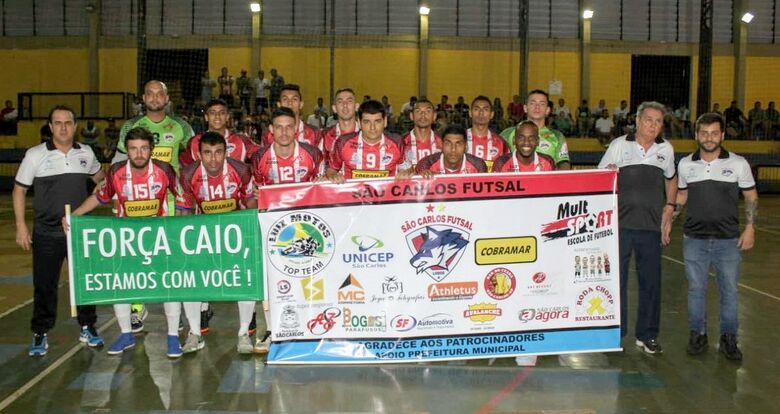 Goleiro de Américo Brasiliense para ataque e São Carlos Futsal fica no empate - Crédito: Marcos Escrivani