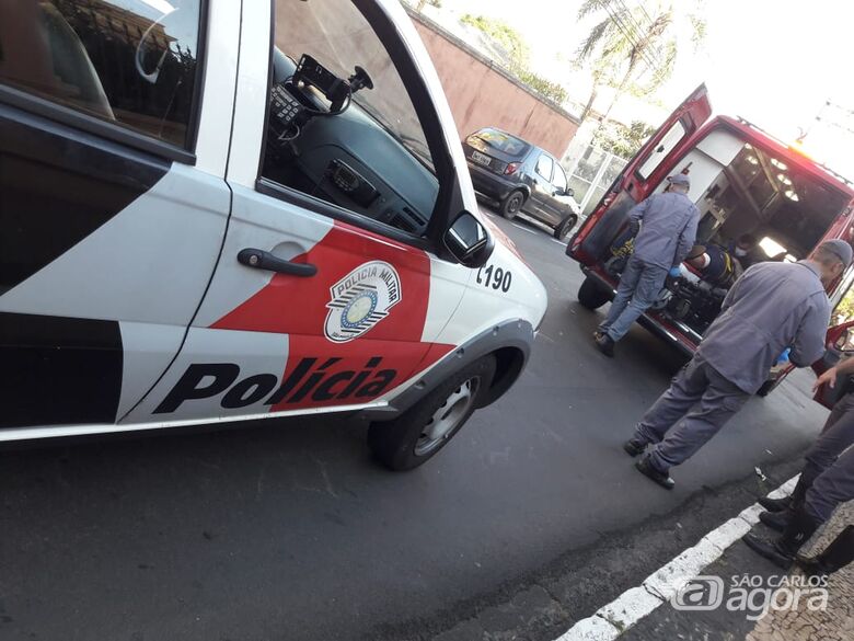 Motociclista bate atrás de carro na Dona Alexandrina - Crédito: São Carlos Agora