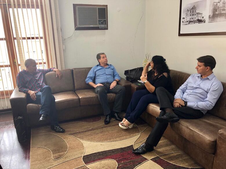 Acisc visita Câmara Municipal para falar sobre ‘Comerciante do Ano’ - Crédito: Divulgação