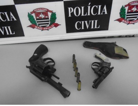 Segurança é preso pela Polícia Civil após ser flagrado armado em Porto Ferreira - Crédito: Divulgação